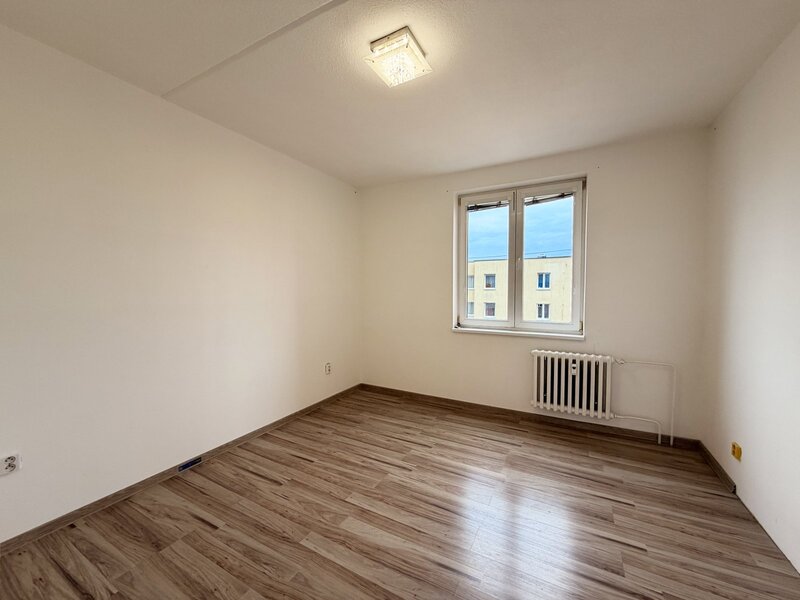 PRONÁJEM PROSTORNÉHO BYTU 3+1 S LODŽIÍ, UL. K. ŠTĚCHA, ČESKÉ BUDĚJOVICE