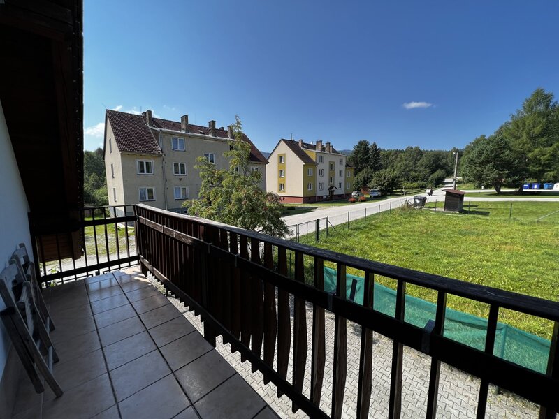 Investiční příležitost! Dům se 6 apartmány u Lipna.