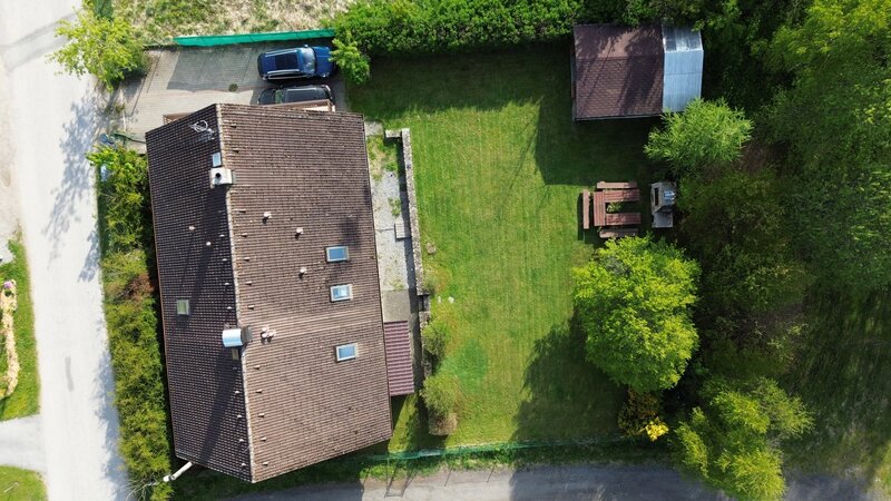 Investiční příležitost! Dům se 6 apartmány u Lipna.