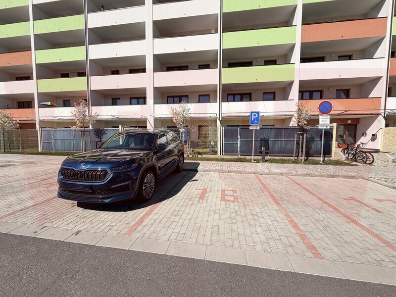 BYT 2+KK SE ZAHRADOU, TERASOU A PARKOVACÍM STÁNÍM – WILLOW RESORT, ČESKÉ VRBNÉ