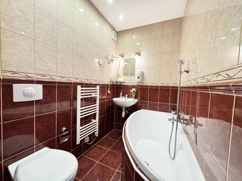 Připravujeme k prodeji.