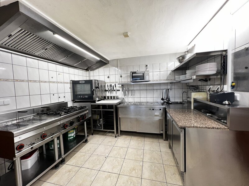 Připravujeme k prodeji.